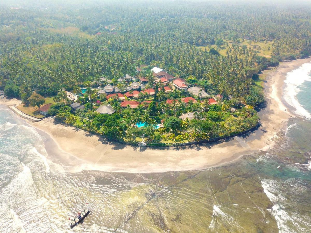 Puri Dajuma Beach Eco-Resort & Spa Pulukan Ngoại thất bức ảnh